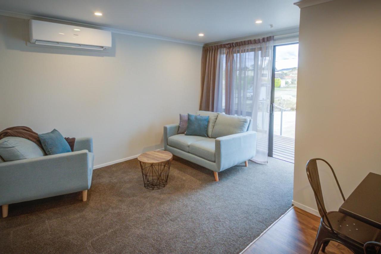 Dusky Motels Te Anau Exterior photo